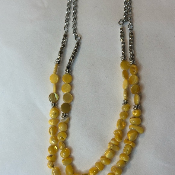 Yellow Beaded Necklace and Earring Set - Picture 4 of 7